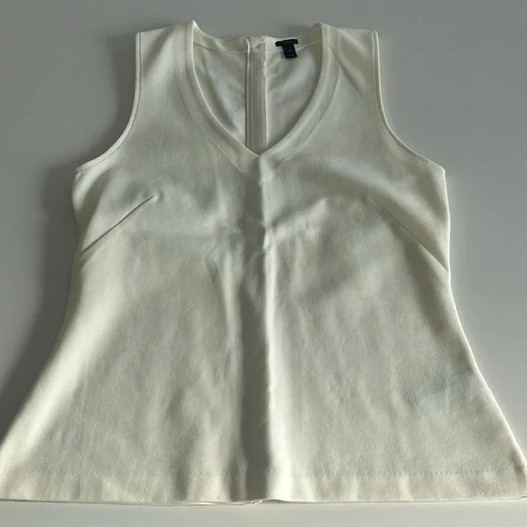 J Crew Women’s Top Cream Size Medium - Picture 4 of 8